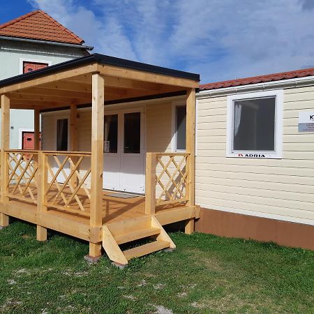 Mobile Homes And Apartment - Terme Catez Catez ob Savi Dış mekan fotoğraf